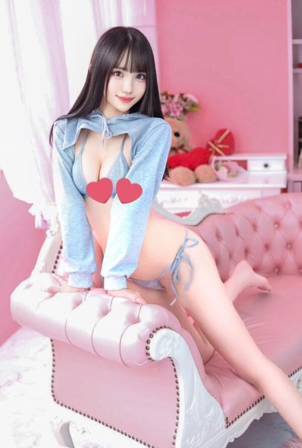 この格好反則かな…？🩷