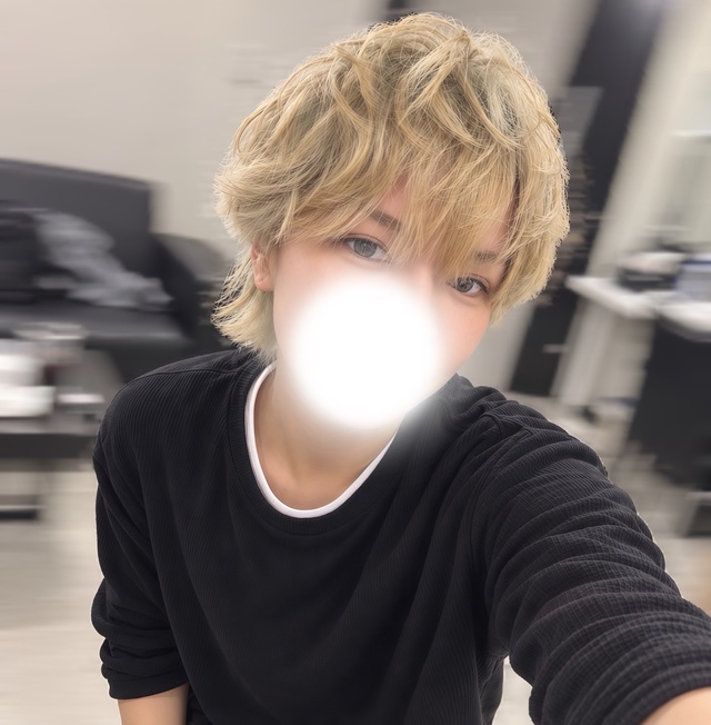 髪切って、髪色も変えました✂️