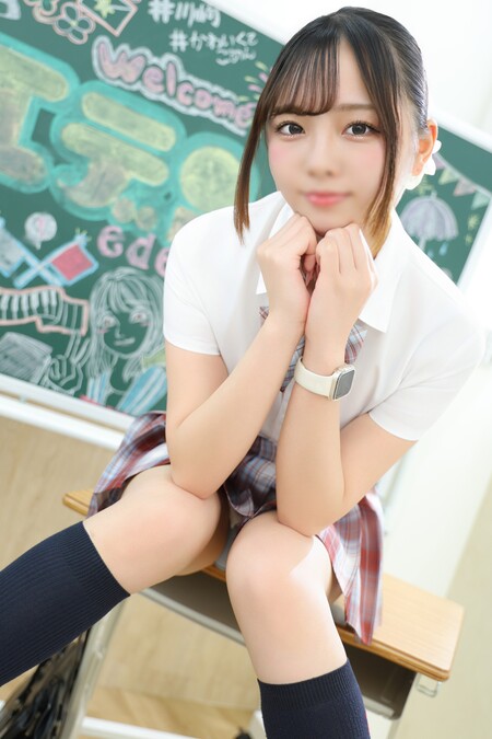 初々しさ満点少女