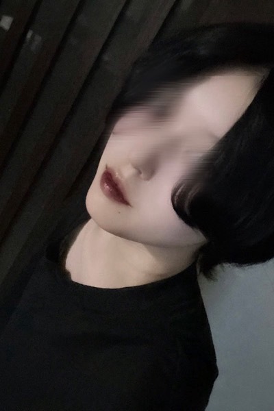 キャスト入店情報　桜田さん（20）