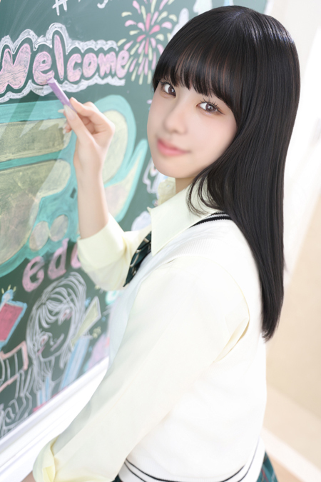 黒髪ロングの清楚系大和撫子