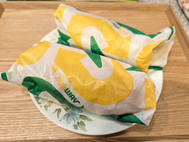 12月はSUBWAYスタート