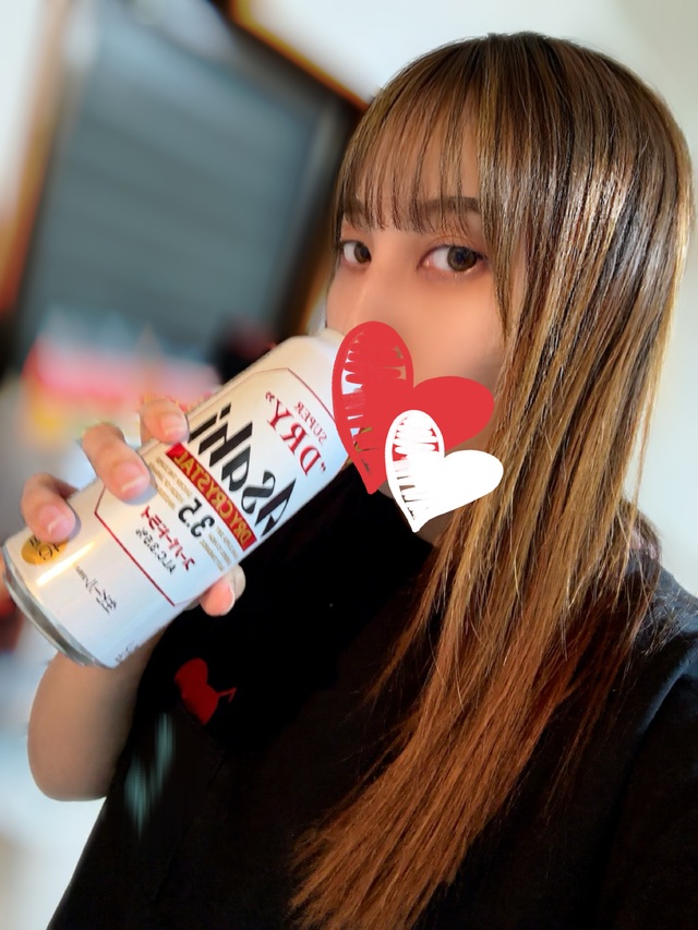 飲んでますが笑