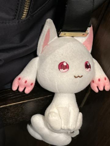 キュウべえ／人?ω?人＼