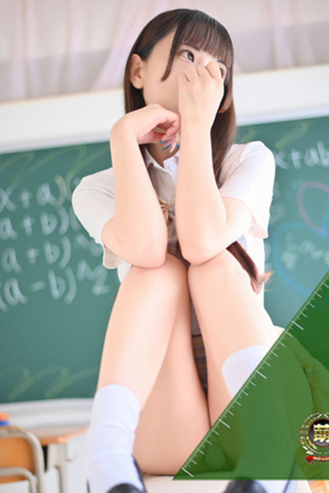 あいな☆可愛い小柄癒やし性徒♪