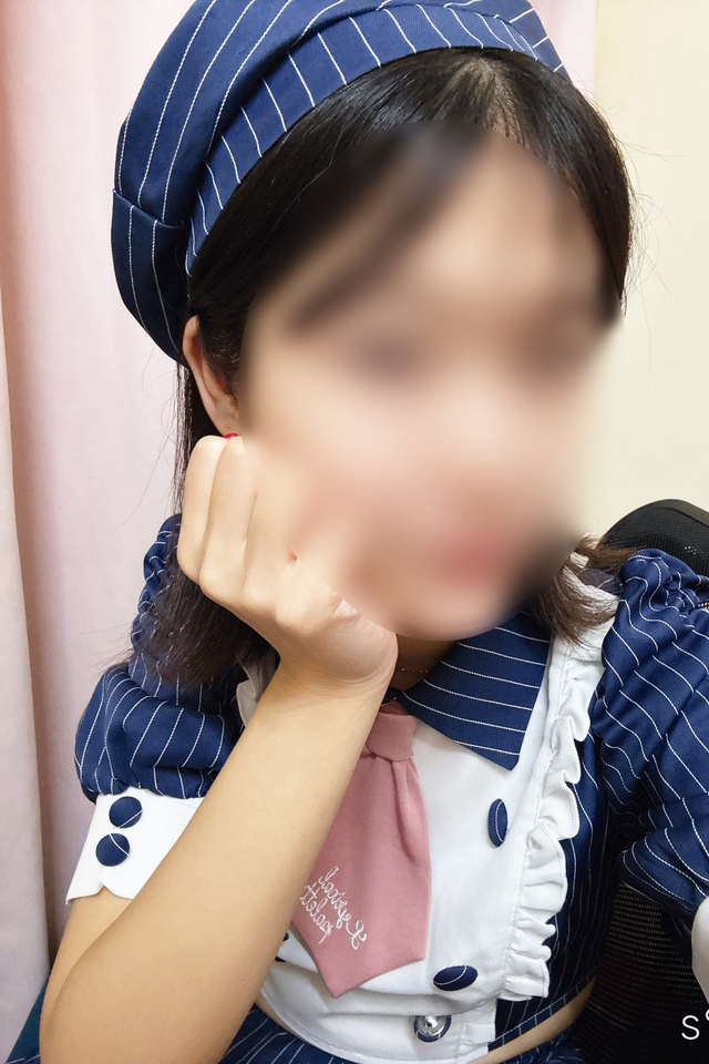 新宿歌舞伎町 オナクラ【レモンガールズ】えま