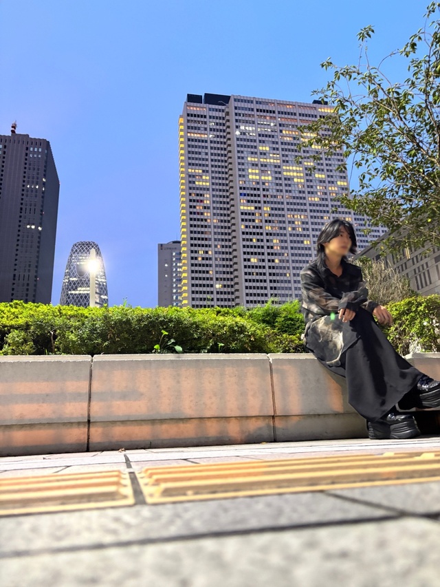 月