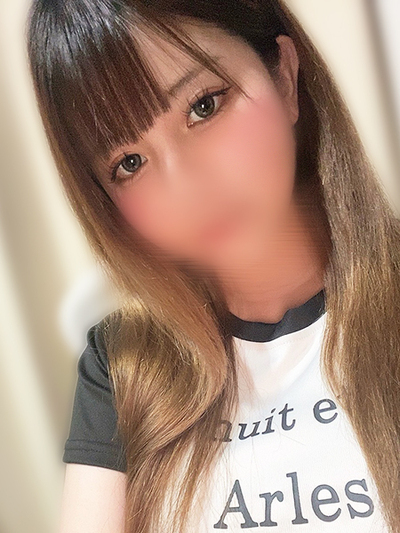 川崎ソープクラブKGのおすすめ女の子エミリー写真