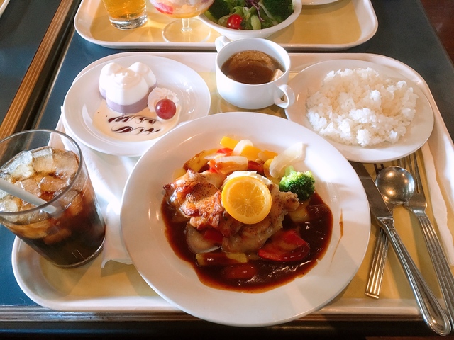 塊派