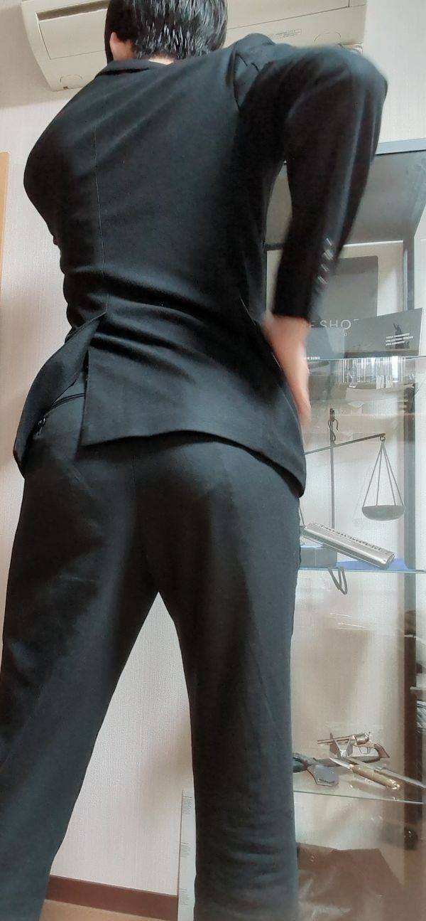 スーツ