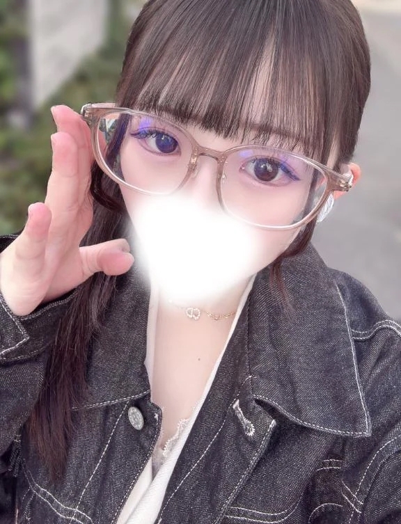 めがね似合ってる？🩵