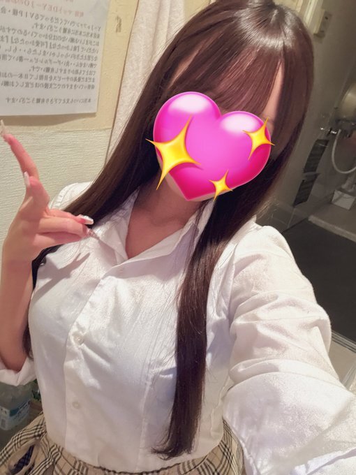 大人気！！可愛すぎるFカップ巨乳アイドル『とも』ちゃん　遅番17時より出勤致します♡