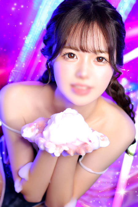 川崎ソープクリスタルのおすすめ笑顔がcuteな完未girlとも写真