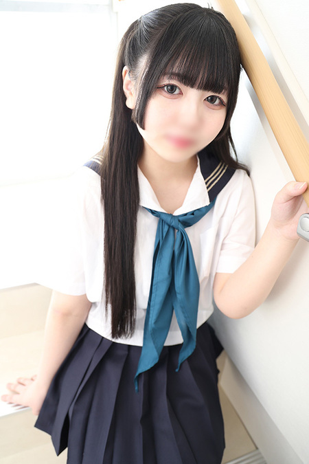 ピュア系色白美少女