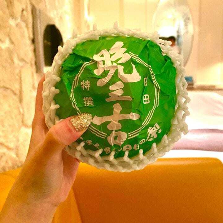 大きな梨で母性に目覚めました