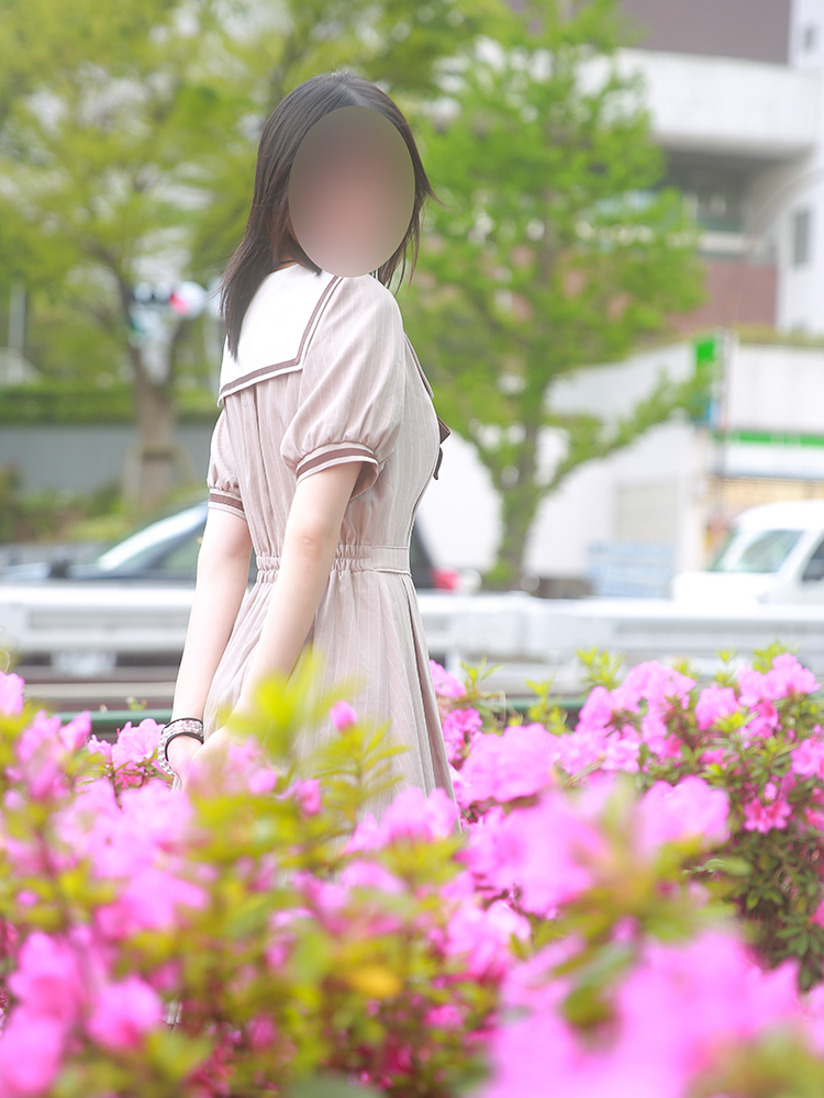 神威りな
