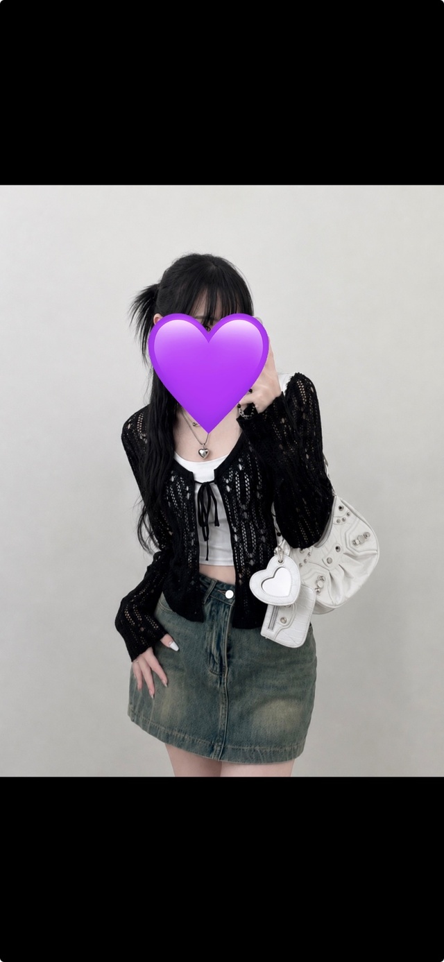 ギャルい服も好き💜