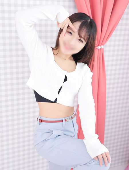 川崎ソープクリスタルの犯罪級のロリ少女チョコちゃんの写真