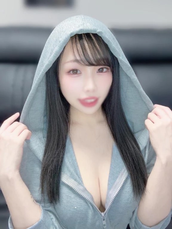 🩵えろい腰つき…💋