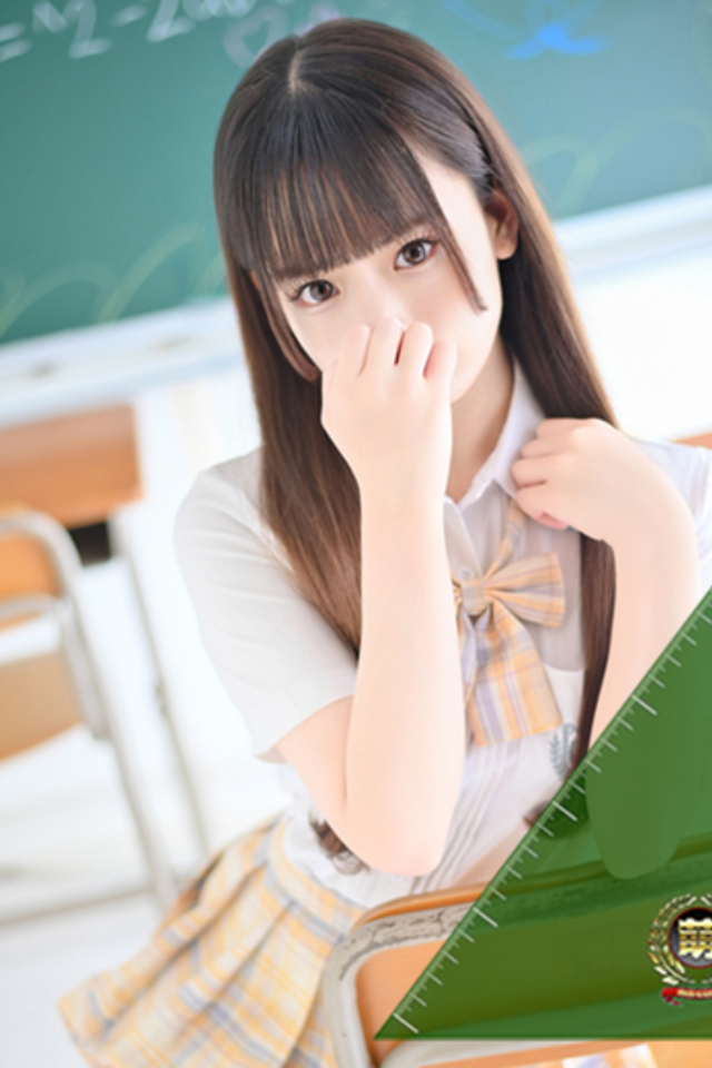 あいな☆可愛い小柄癒やし性徒♪