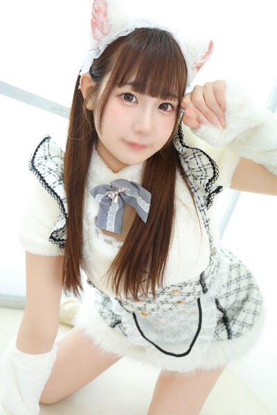 エデン るあ激カワ〇リの妹系ナチュラル美少女