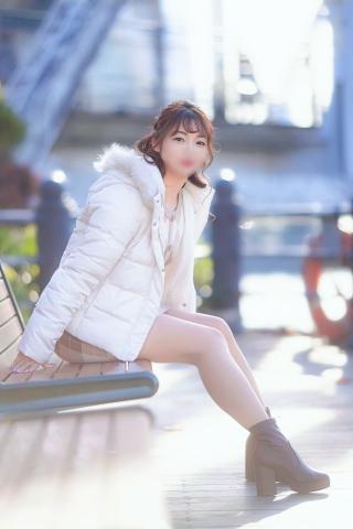 めいの隣り空いてますよ？？