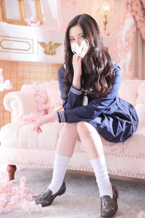 🐈‍⬛‎ 雪の名残りと、黒猫の目覚め 🤍