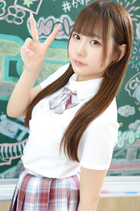 激カワ〇リの妹系ナチュラル美少女