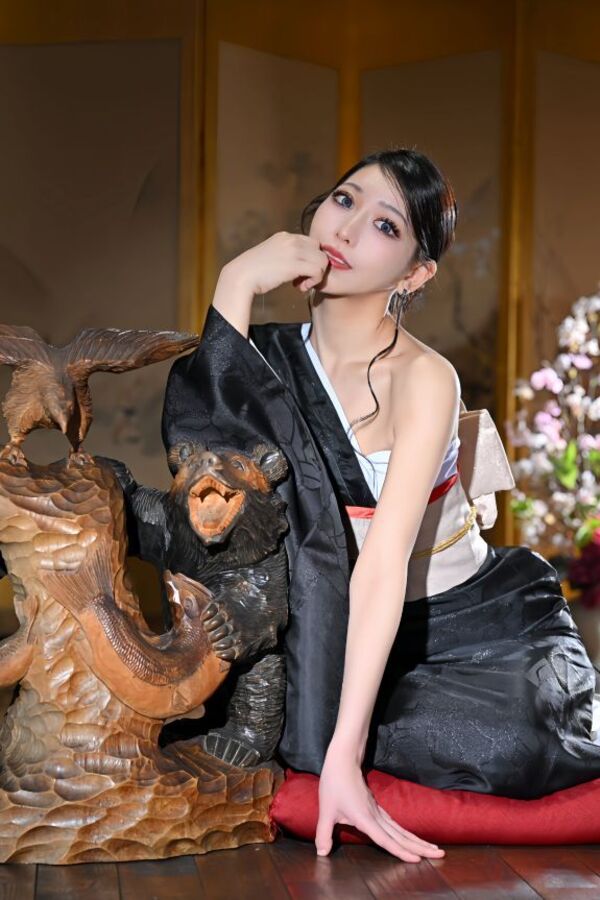 吉原高級ソープ【ヴェルサイユ】凰師匠（葵妃）