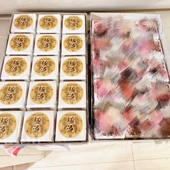 オリジナルチロルチョコ配布中