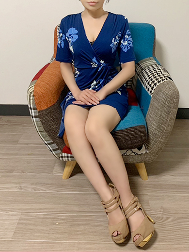 フェロモン溢れる敏感マダム！！『藤堂　しゅうか』さん！　自然なやさしい笑顔も魅力の一つでございます！！