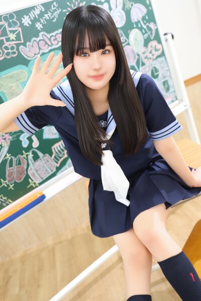 エデン しおり黒髪ロングの清楚系大和撫子