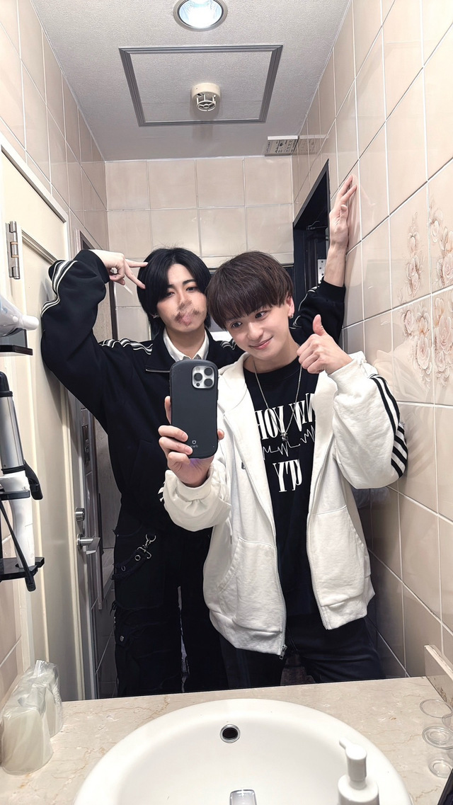 【3人で🤝🗼🙏】