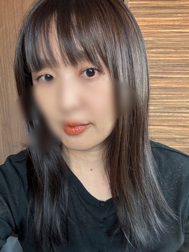 髪色変えたよ