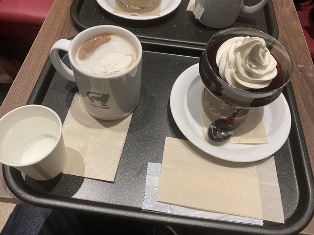 先輩とカフェ巡り☕️