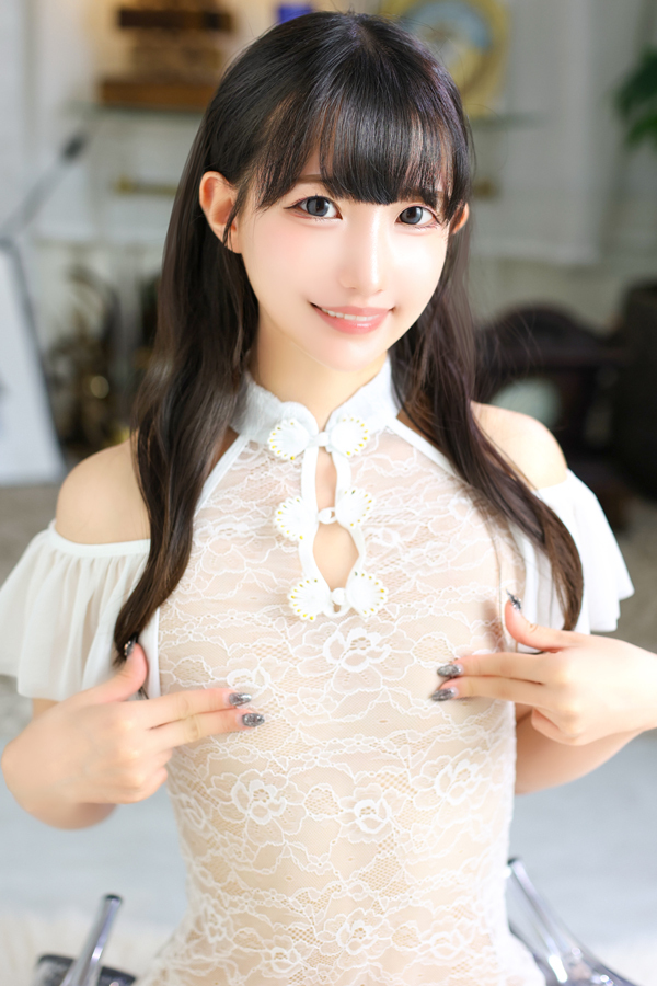 高身長アイドル9頭身超絶美女『茜 まゆ』さんデビューです