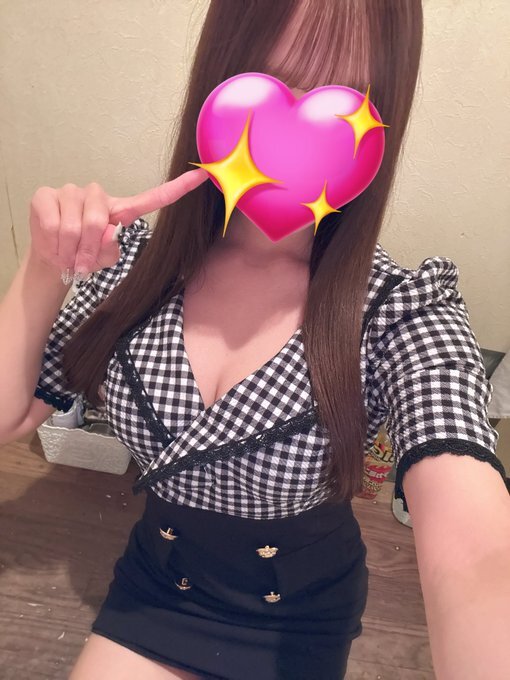大人気！！可愛すぎるFカップ巨乳アイドル『とも』ちゃん　遅番17時より出勤致します♡