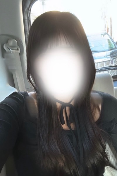 キャスト入店情報　華蓮　さん　(24)