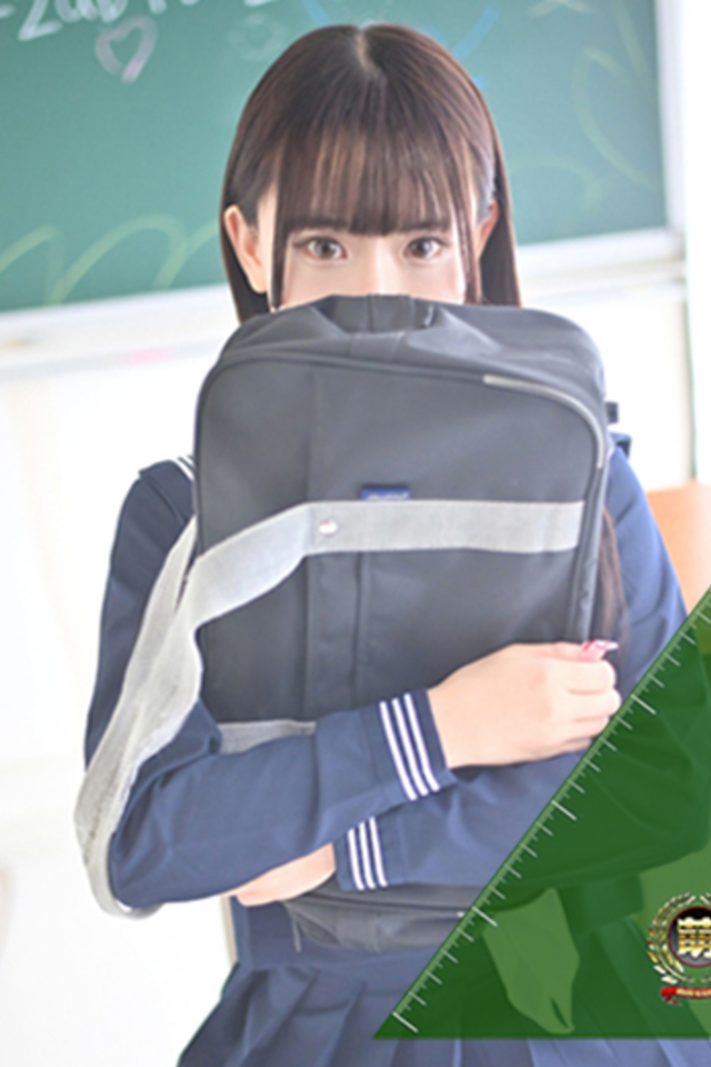 あいな☆可愛い小柄癒やし性徒♪