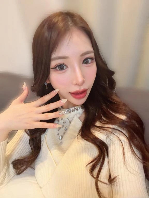 明日16時のみ🈳です🩷