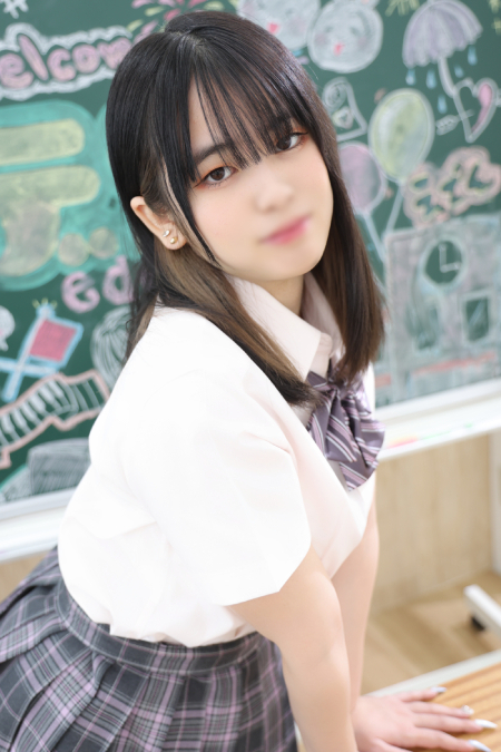 衝撃！Hカップの萌え〇リ美少女♡