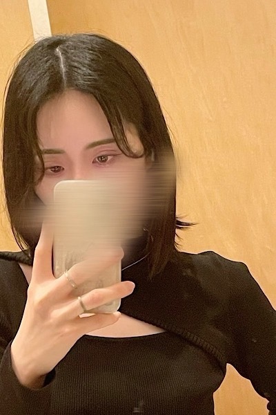 キャスト入店情報 　愛那（まな）さん（30）