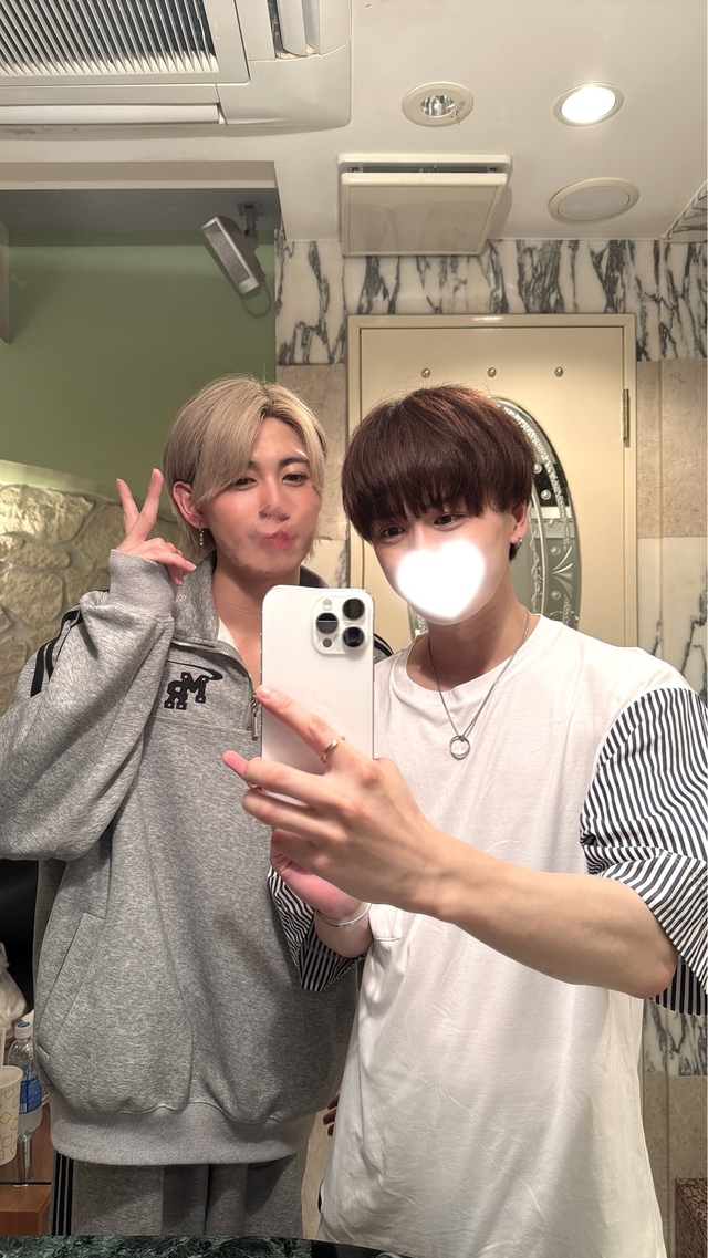 『✌︎✌︎✌︎✨！！！』