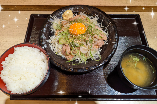 とある場所のとある隠れ家のランチ