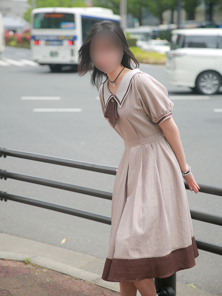 神威りな