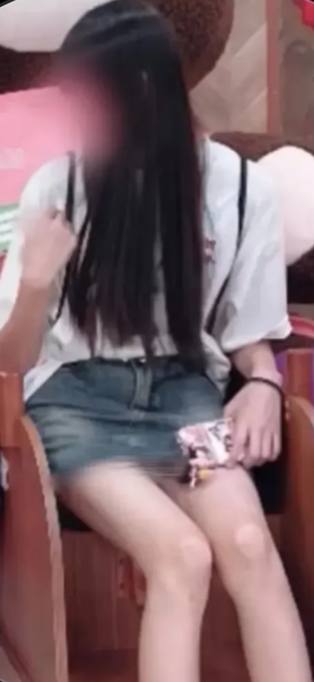 パンチラ