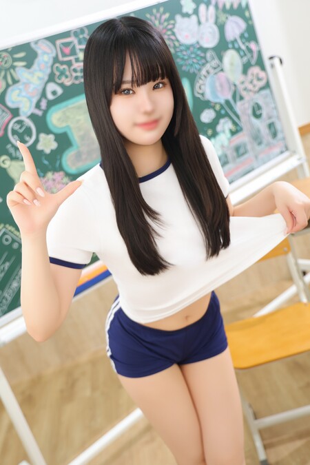 黒髪ロングの清楚系大和撫子