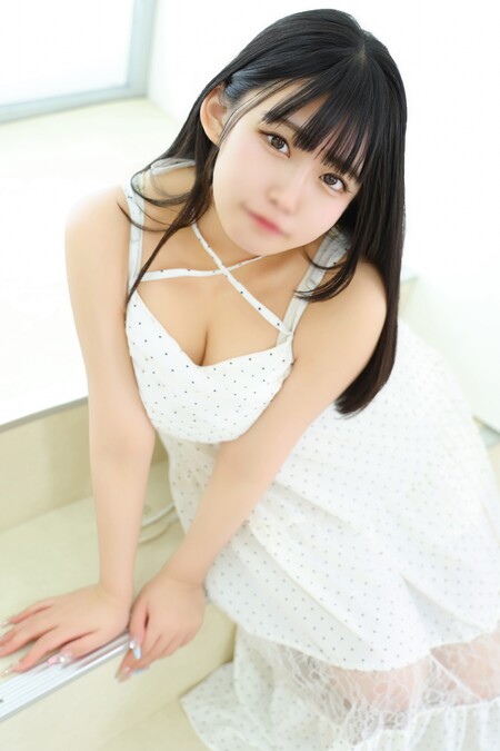  甘えん坊なHカップ美少女♪
