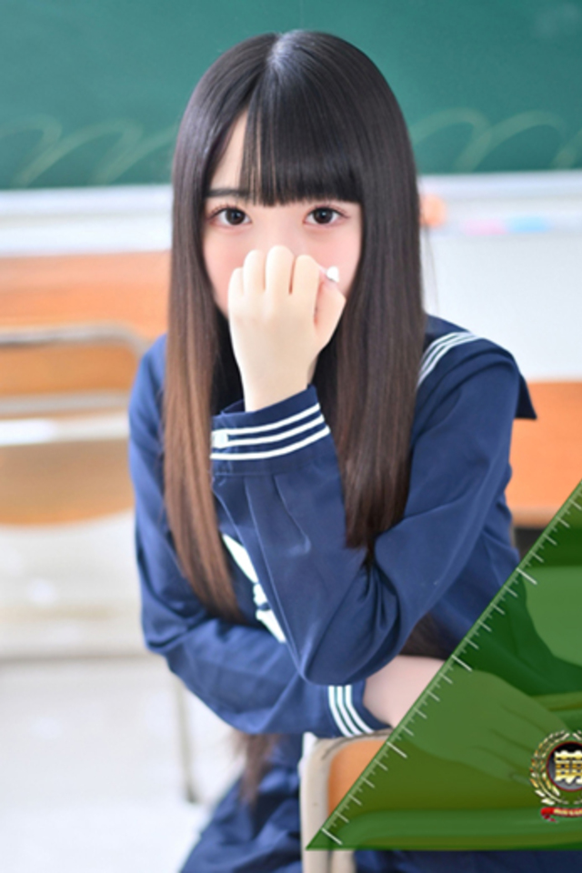 みる☆ロリ系黒髪にパ〇パン！