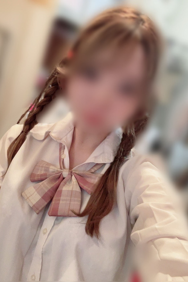新宿歌舞伎町 オナクラ【レモンガールズ】りか